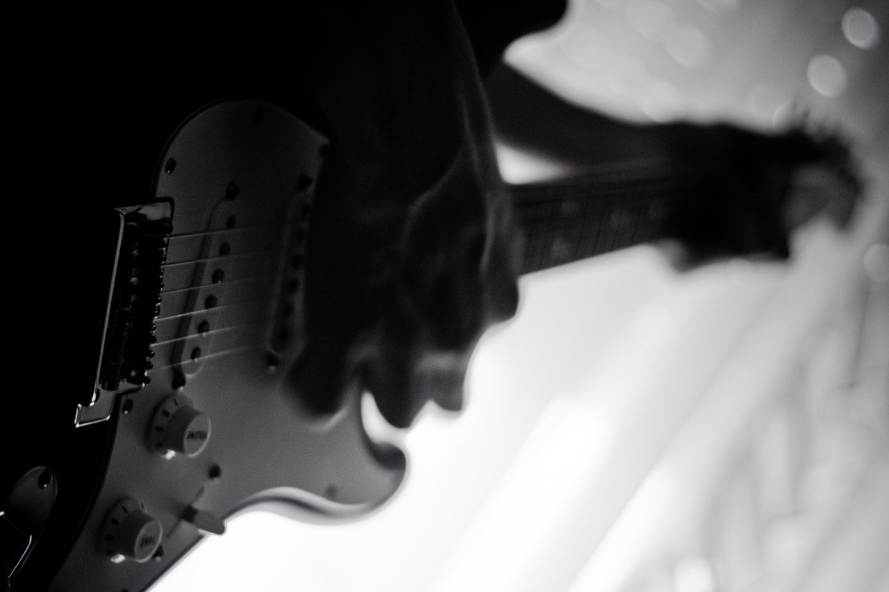 Ross Guitar2